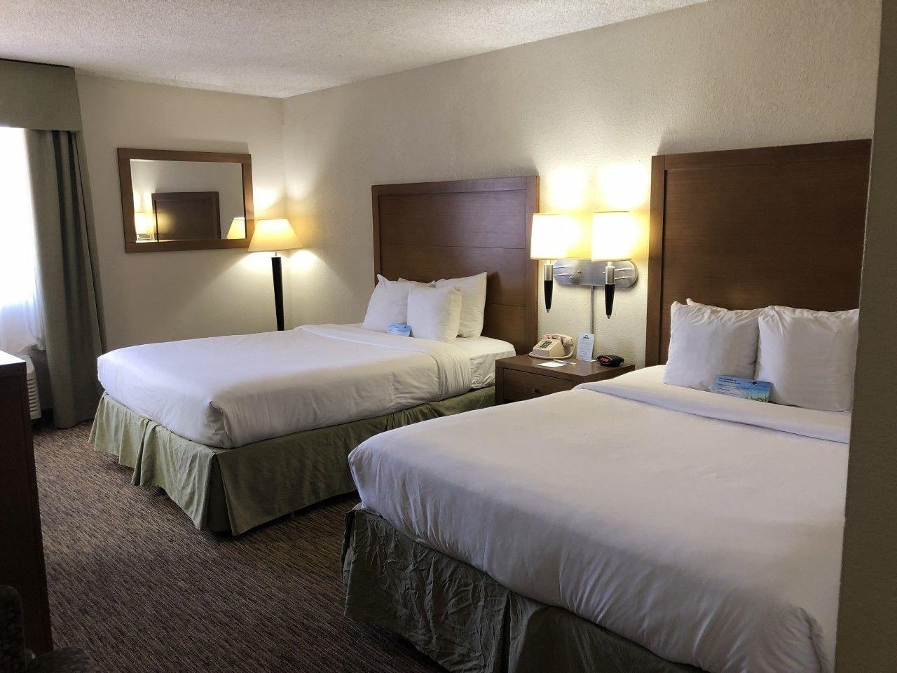 Days Hotel By Wyndham Peoria Glendale Area Exteriör bild