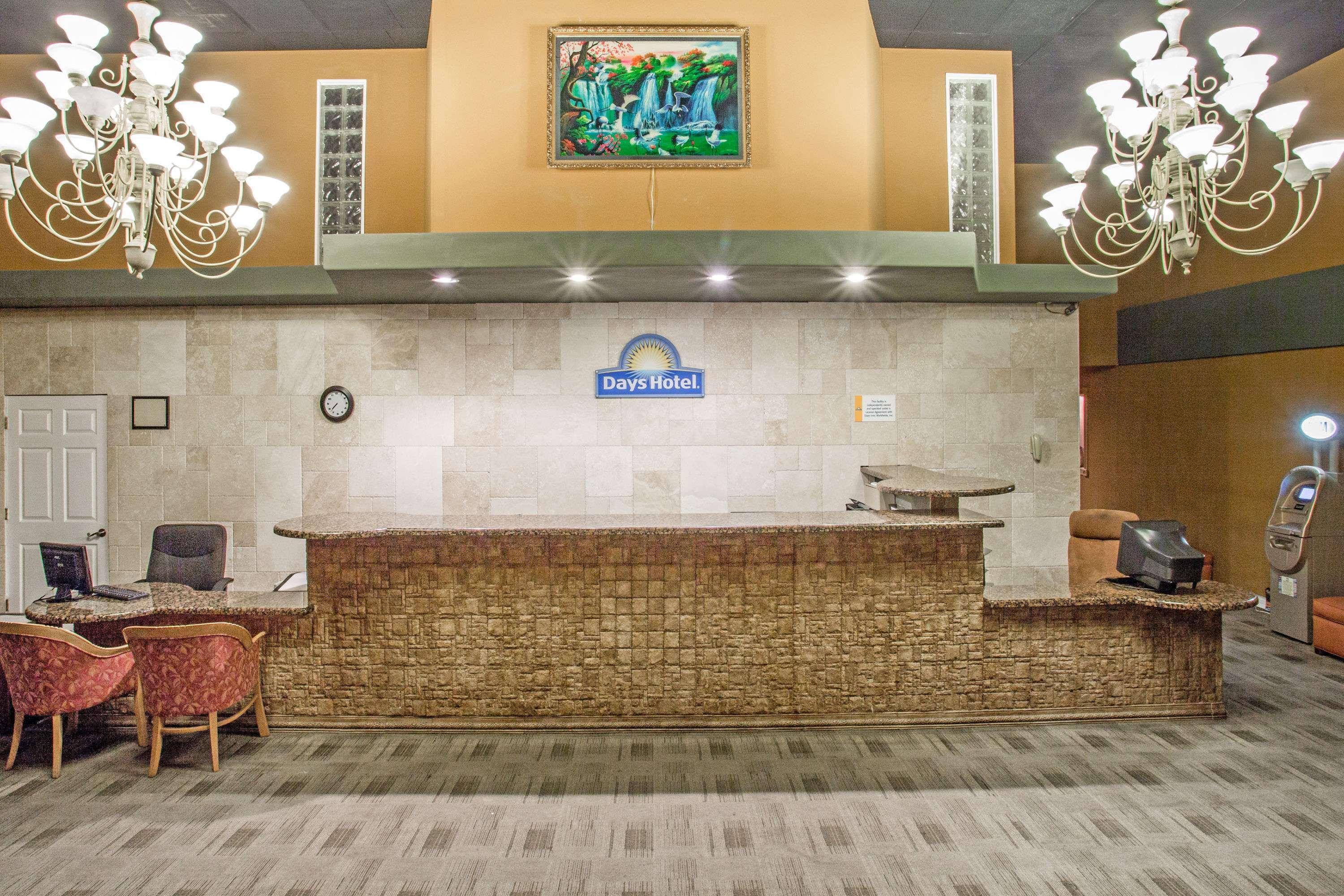 Days Hotel By Wyndham Peoria Glendale Area Exteriör bild